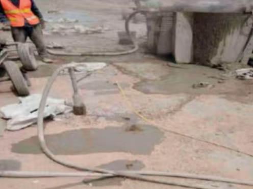 肃州水泥混凝土路面板底注浆技术 路面脱空注浆整治方案